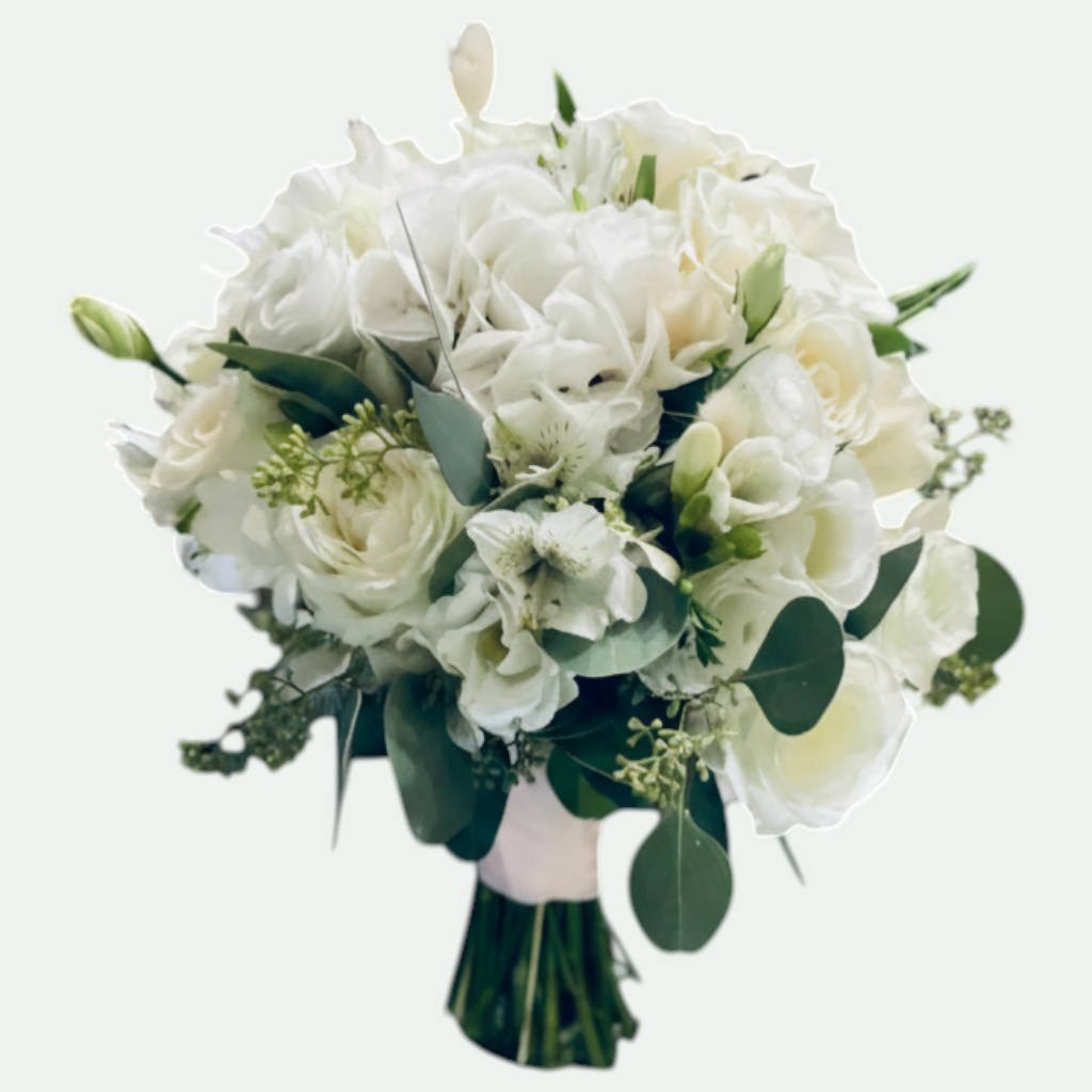 Buchet mireasă clasic alb cu trandafiri, alstroemeria, frezii, lisianthus și eucalipt – Florăria Iedera Jibou